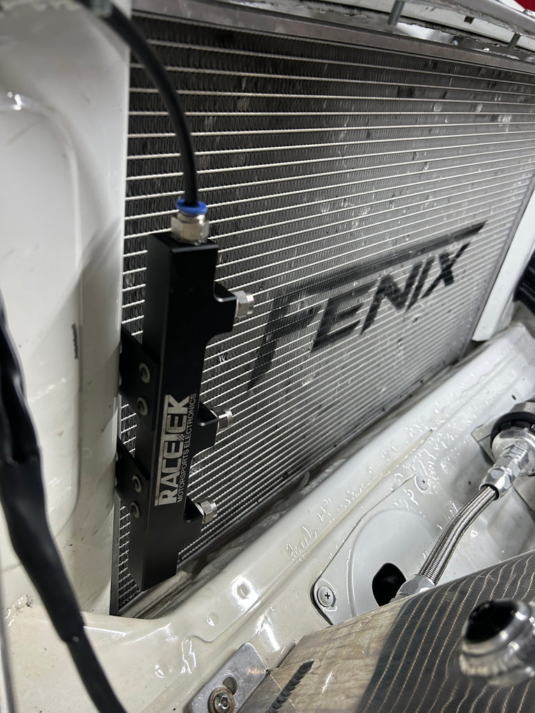 RaceTek Intercooler Radiator Water Spray Cooling Kit 9.4L-Tank / 3-Nozzle Rail