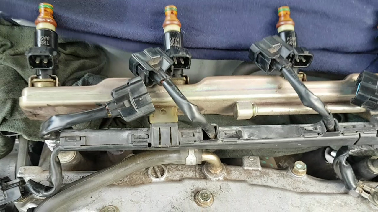 Test your Fuel Injectors without removing from the fuel rail.